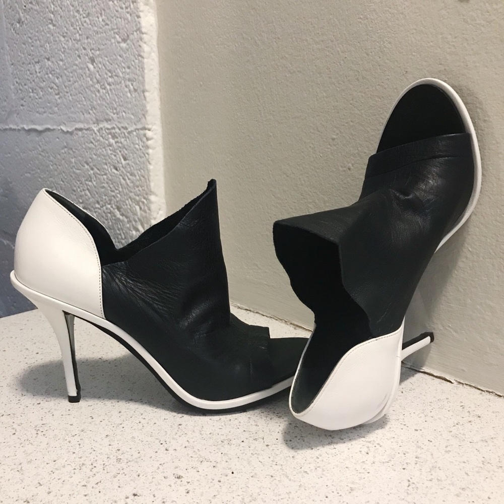 Balenciaga heels #balenciagaheels #christmas